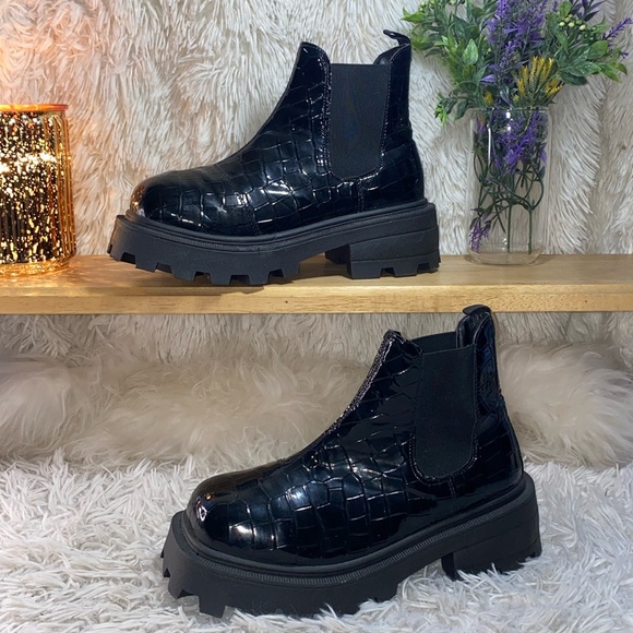 🖤-Topshop Chunky Boots-🖤 - Picture 1 of 8